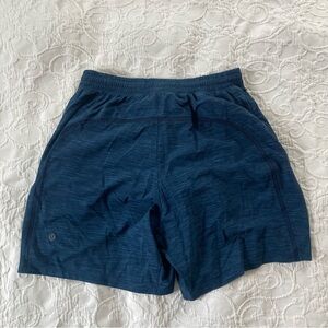 Lululemon lined navy Athletic Shorts 7”
